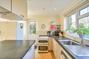 Kitchen- click for photo gallery